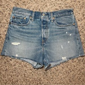 Women’s Levi’s‎ high waisted denim shorts